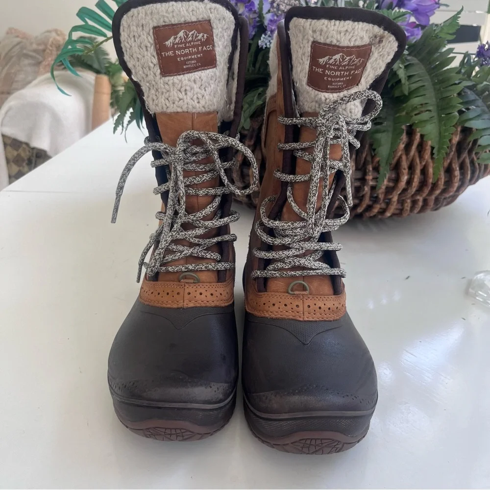 The North Face 8.5 Shellista II Dachsund Brown Leather Winter Snow Boot Faux Fur
